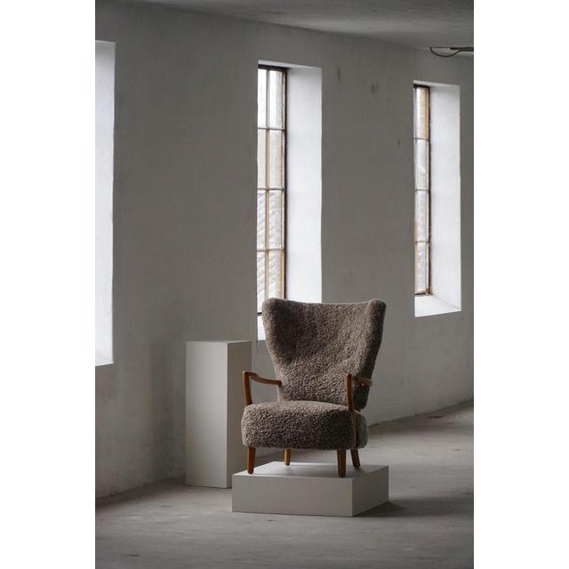 Danish Modern High-Back Lounge Chair in Oak and Lambswool by Viggo Boesen, 1950s For Sale - Image 3 of 18