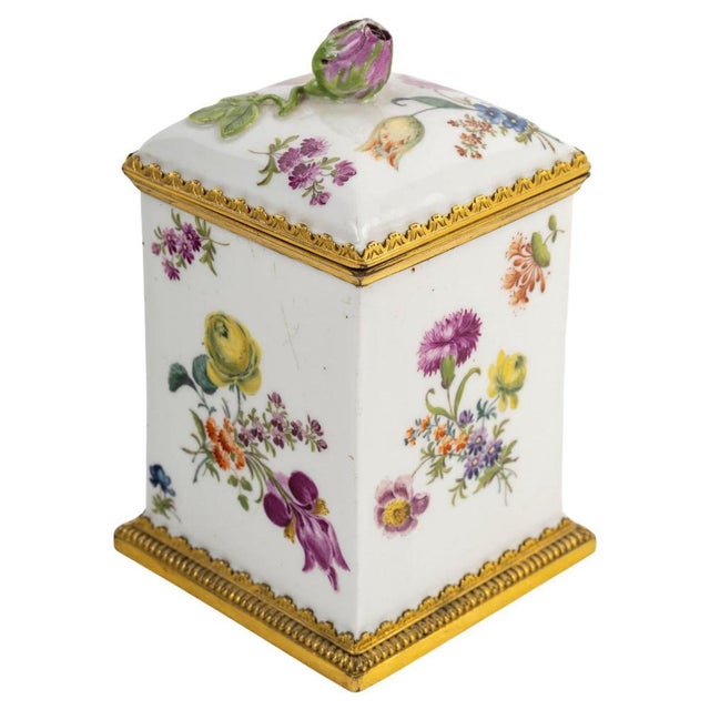 18th Century Louis XV Meissen Porcelain Box For Sale - Image 10 of 10
