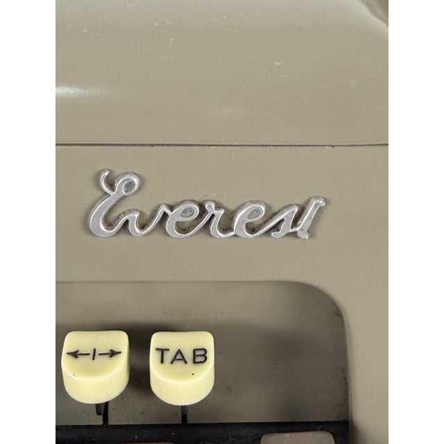 1940s Vintage Italian Everest Typewriter, 1940s For Sale - Image 5 of 14