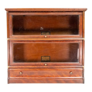 Early 20th Century Globe Wernicke Mahogany Bookcase For Sale