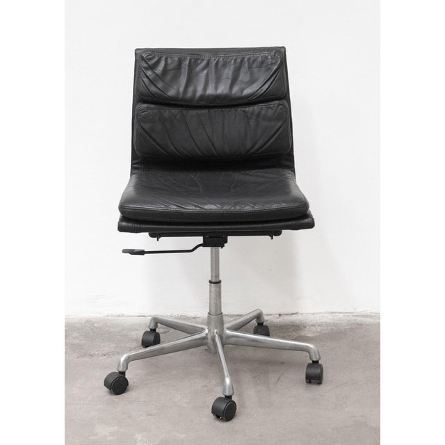 Aluminium Group by Charles & Ray Eames Chairs for ICF, Italy, 1970s, Set of 3 For Sale - Image 15 of 18