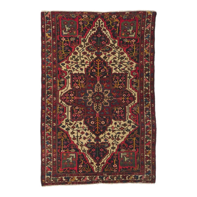 Early 20th Century Antique Persian Bakhtiari Rug, 04'04 X 06'06 For Sale