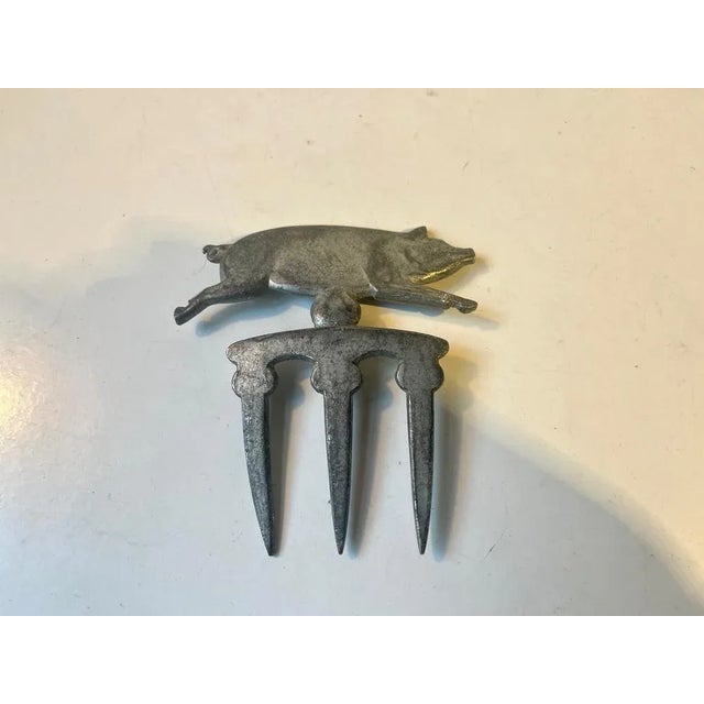 1930s Vintage Measuring Tape & Pork Sign, 1930s, Set of 2 For Sale - Image 5 of 13