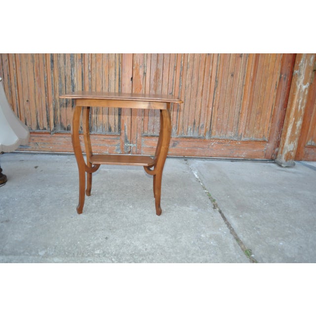 Art Nouveau bentwood side table is original good condition.