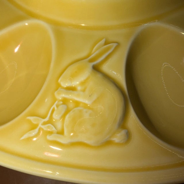 Mid-Century Modern Vintage Bordallo Pinheiro Deviled Egg Bunny Majolica Platter For Sale - Image 3 of 5