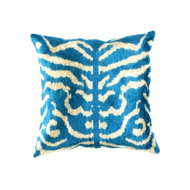 Contemporary Pasargad Oasis Collection Silk Velvet Ikat Pillow For Sale - Image 3 of 3