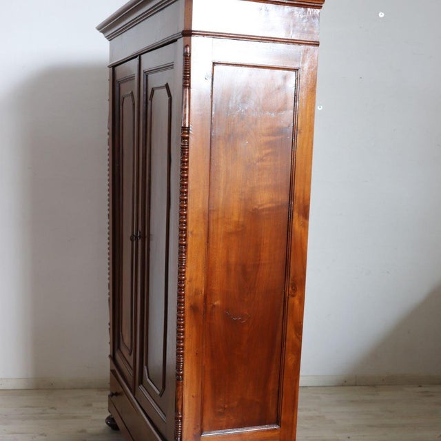 Antique Wardrobe in Walnut, 1800s For Sale - Image 13 of 18