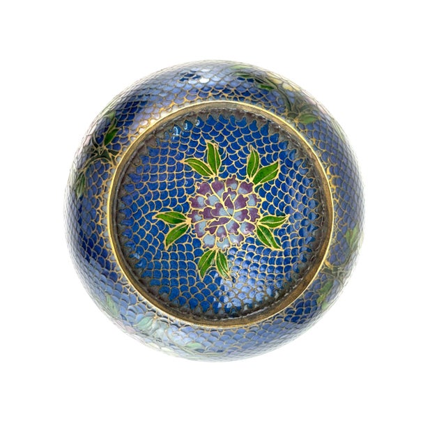 Vintage Chinese Cloisonné Bowl With Floral Motif and Imperial Blue Ground For Sale - Image 13 of 13