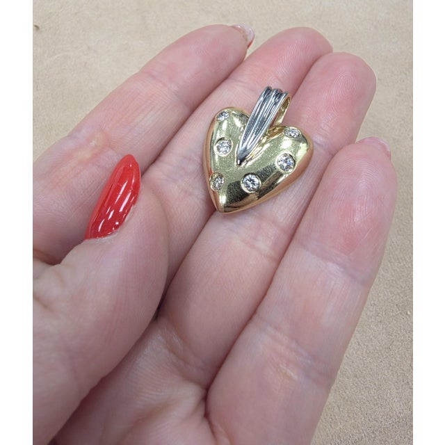 Late 20th Century Vintage 14k Gold 0.50 Carats Diamond Heart Pendant For Sale - Image 5 of 5
