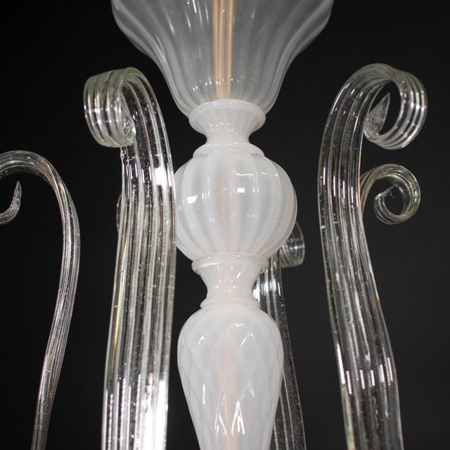 Mid‑Century Italian Martinuzzi-Inspired Pulegoso and Lattimo Murano Chandelier For Sale - Image 9 of 18