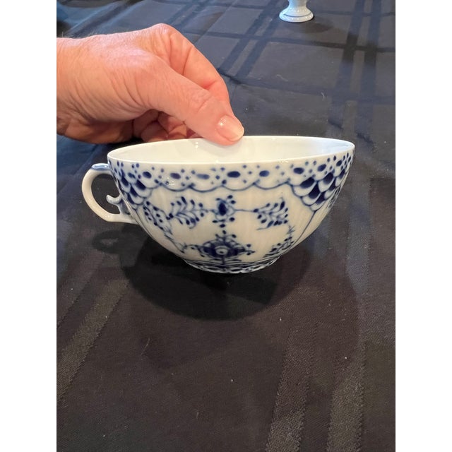 Late 20th Century Royal Copenhagen Blue Fluted Full Lace 4-Piece Place Setting (Excellent) _Place Setting #1 For Sale - Image 9 of 15