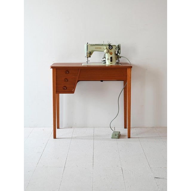 Desk with Singer Sewing Machine, 1960s For Sale - Image 15 of 15