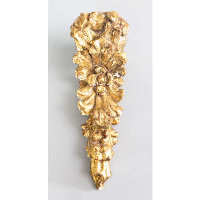 18th Century Italian Giltwood Floral Hanging Architectural Fragments Wall Swags - A Pair For Sale - Image 4 of 10