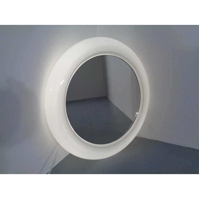 Round Illuminated Opal Glass Mirror, 1960s For Sale - Image 4 of 18
