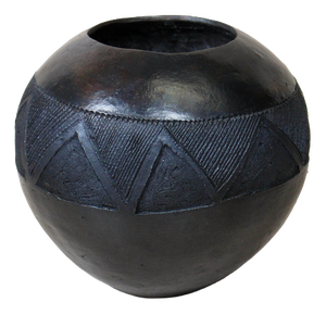 Zulu Pot in Clay