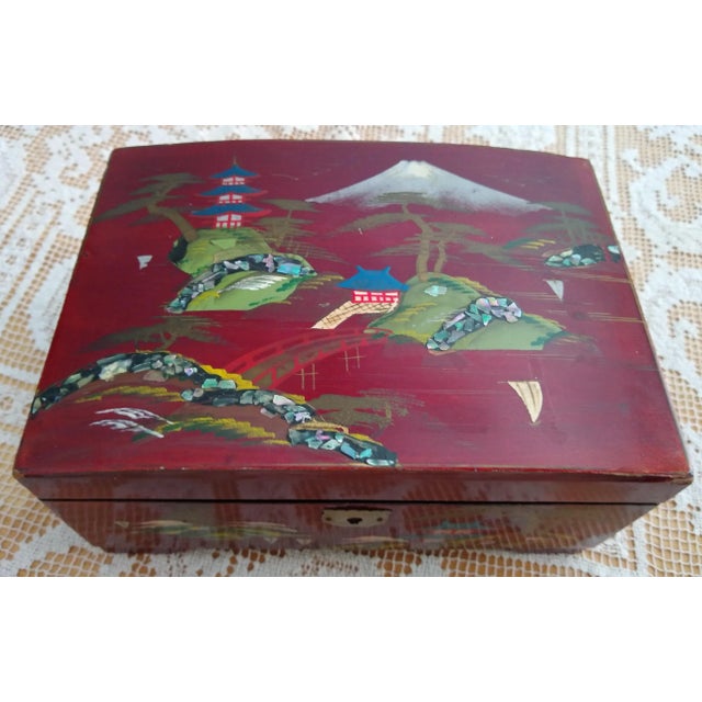 Early 20th Century Vintage Lacquered Painted Treasure Box For Sale - Image 5 of 7