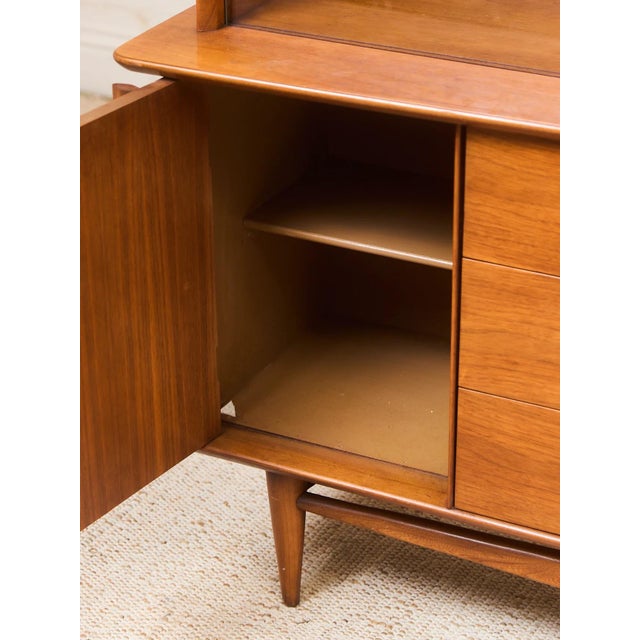 Burnt Umber Styled After Mid 20th Century Kent Coffey Foreteller Mid-Century Modern Walnut China Cabinet For Sale - Image 8 of 12