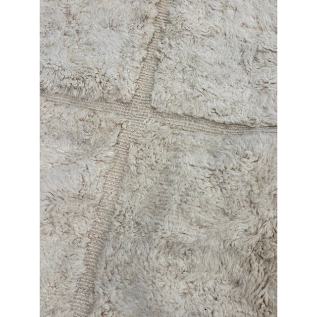 2020s Large Moroccan Beni M’rirt Rug 7'10" X 11'6" – Luxury Handwoven Wool Carpet, Minimalist Cream High-End Design For Sale - Image 5 of 9