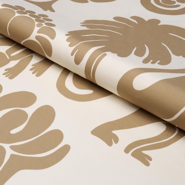 2020s SAMPLE - Schumacher Call Of The Jungle Fabric In Neutral For Sale - Image 5 of 5