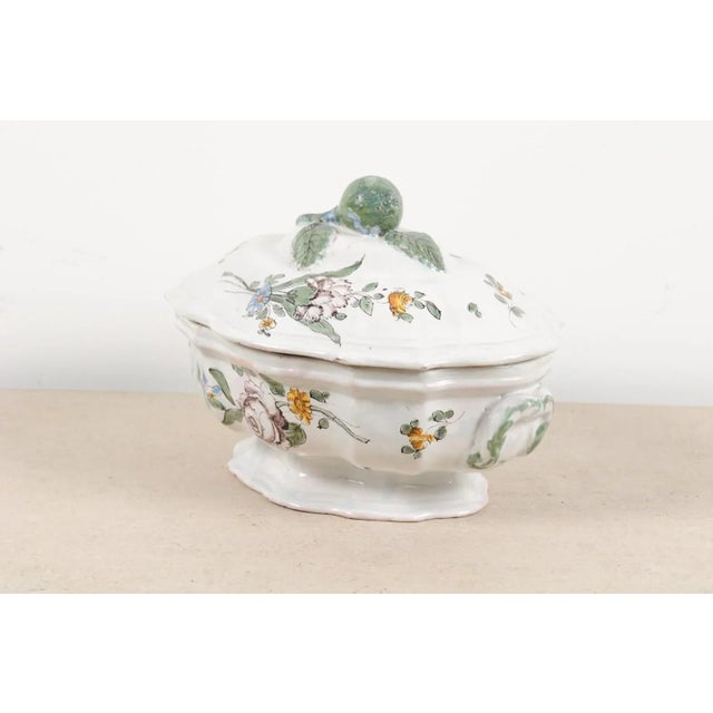 1750s Mid 18th Century French Faience Soup Tureen For Sale - Image 12 of 13
