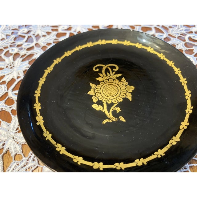 Wood Lacquerware Cups and Saucers, 1960s, Set of 14 For Sale - Image 7 of 18