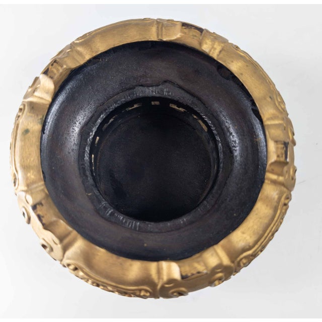 19th Century Chinese Carved Giltwood Gold Painted Display Stand Base For Sale - Image 16 of 18