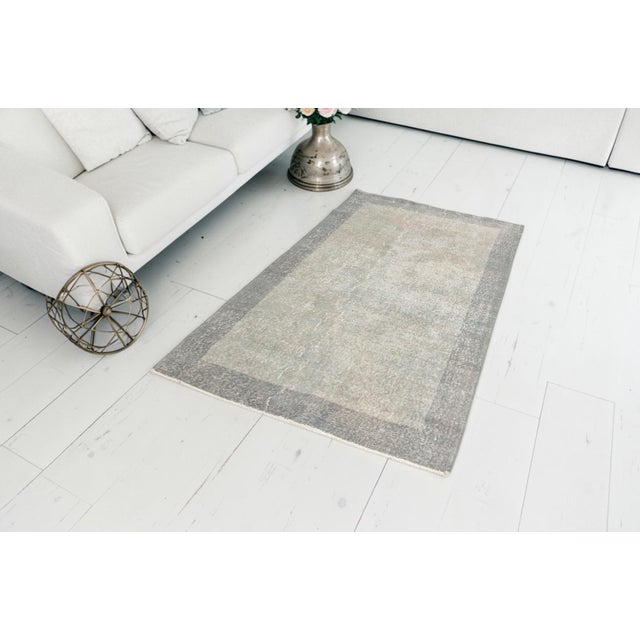 Greige Mid 20th Century Gray Oushak Home Living Rug For Sale - Image 8 of 10