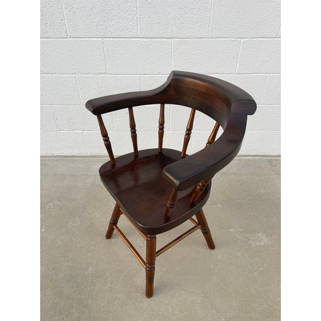 Vintage Windsor Inspired Pub Style Captain’s Chair For Sale In Baltimore - Image 6 of 15
