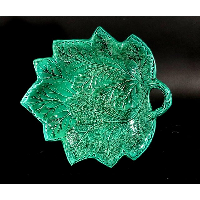 English English Pottery Greenware Leaf Dishes, Brameld- A Pair For Sale - Image 3 of 7
