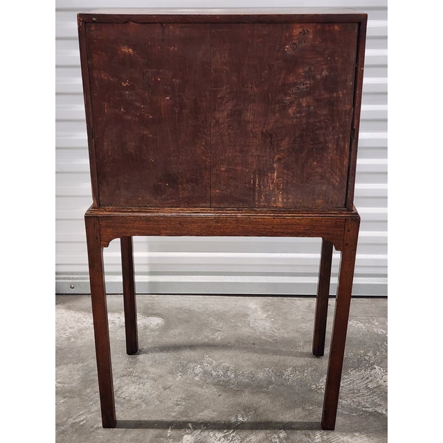 Antique 18th Century Chinese Export Padouk Bureau For Sale In New York - Image 6 of 18
