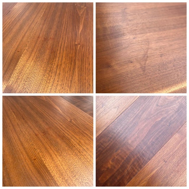 Brown Mid Century Modern Extendable Dining Table With Three Leafs | in the Manner of American of Martinsville For Sale - Image 8 of 12