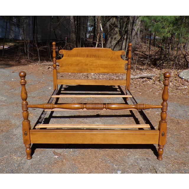 Mid 20th Century Vintage Ethan Allen Baumritter Solid Maple Full Double Cannonball Poster Bed For Sale - Image 5 of 17