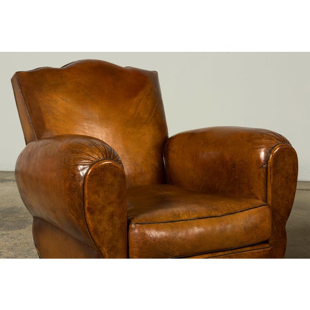 1920s French Art Deco Scalloped Back Cognac Leather Club Chairs – A Pair For Sale - Image 14 of 18