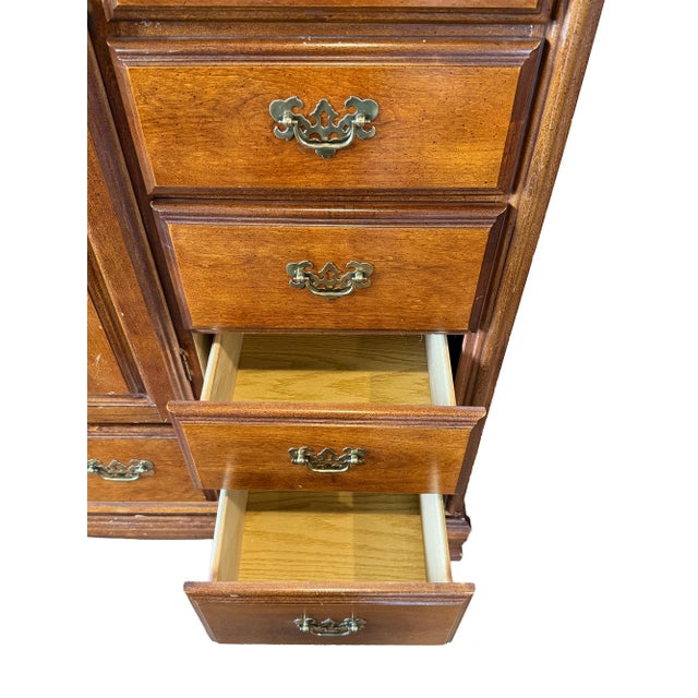 Vintage 1980s Bassett Cherry Armoire / Dresser With Doors & Drawers – Traditional Style For Sale - Image 6 of 9