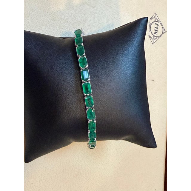Metal 25 Ct Natural Emerald Cut Emerald Cocktail Tennis Bracelet 14 Kt White Gold 7.5" For Sale - Image 7 of 8