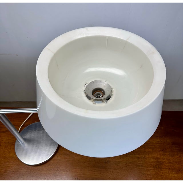 1970s Mid Century Modern Extendable Arm Table Lamp by Gerald Thurston for Lightolier For Sale - Image 5 of 12