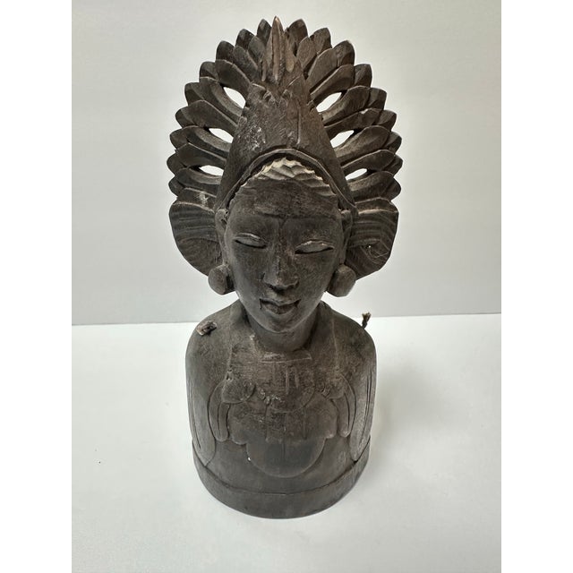 Indian Vintage Mid 20th Century Hand Carved Wood Indonesian Dancer’s Bust Bell For Sale - Image 3 of 11