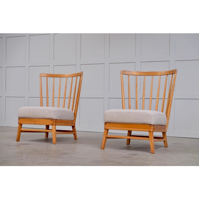 1950s Set of Scandinavian Modern Pine Lounge Chairs, 1950s For Sale - Image 5 of 14