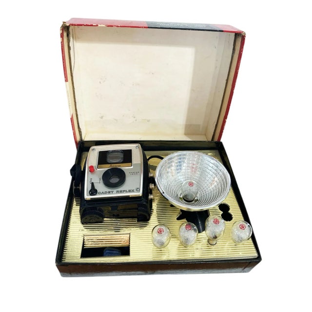 Metal Vintage Ansco Cadet Reflex Camera W/ Flash, Manual, Original Box *B&w and Color For Sale - Image 7 of 8