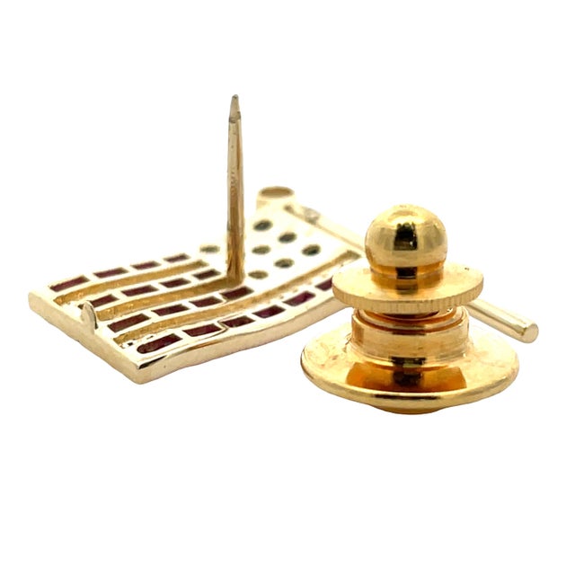 14k Heavy Gold American Flag Brooch With Ruby, Sapphire & Diamond For Sale - Image 9 of 10