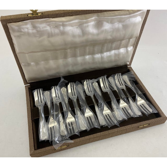 New 1980s Silver Plated 12 Pastry Forks Set , La Regence For Sale - Image 12 of 17