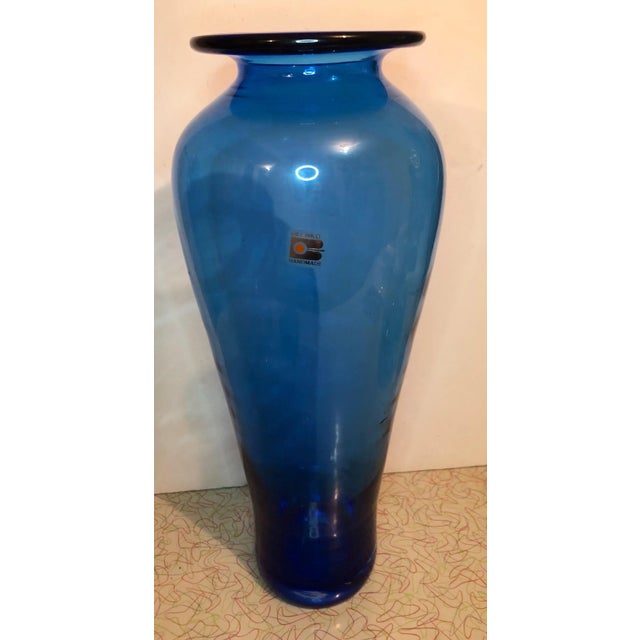 Glass Post Modern Blenko Blue Nuevo Floral Vase For Sale - Image 7 of 10