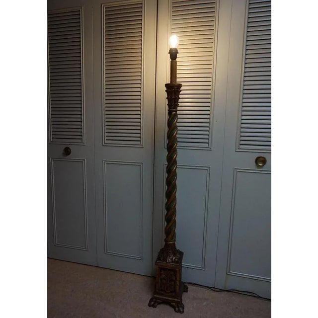 Rococo Italian Florentine Torchère Floor Lamp in Hand-Carved Gold-Gilt and Green Wood, 1950s For Sale - Image 3 of 13
