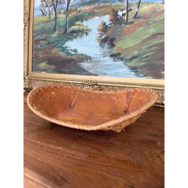Native American Vintage Likely Native American Birch Bark and Sweetgrass Hand-Sewn Bowl For Sale - Image 3 of 9