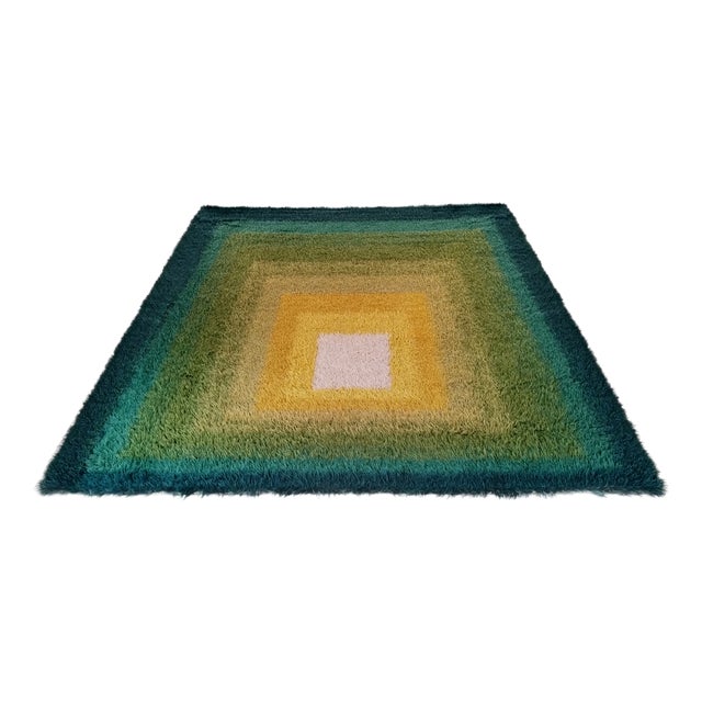 Mid-Century Modern Geometric Op-Art Homage to the Square Shag Rug, 1970s For Sale