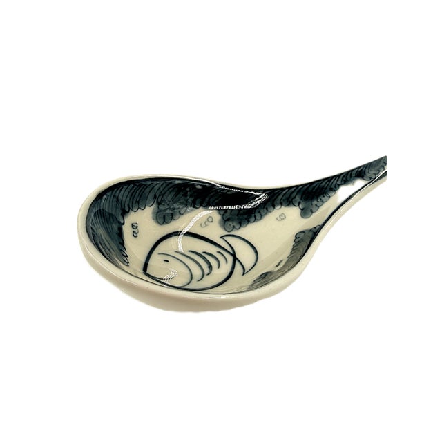Set of 3 Asian Ceramic Serving Spoons Hand Painted With Floral & Fish Motifs For Sale - Image 15 of 17