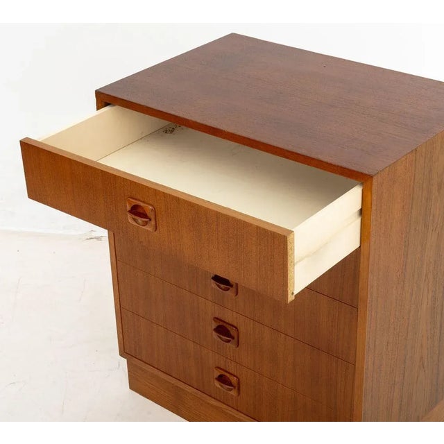 Mid 20th Century Danish Modern Teak Wood Chest of Drawers, Pair For Sale - Image 5 of 7