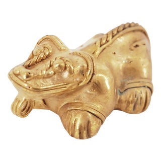 Colombian Taïrona Tumbaga Statuette of Caiman in the Llanos For Sale