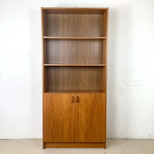 Late 20th Century Scandinavian Modern Teak Bookcase Cabinet For Sale - Image 5 of 18