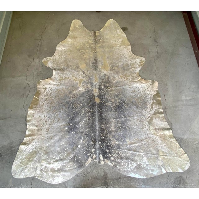 Contemporary Gold Metallic Brazilian Cowhide Rug 7'6" X 5'3" For Sale - Image 3 of 7